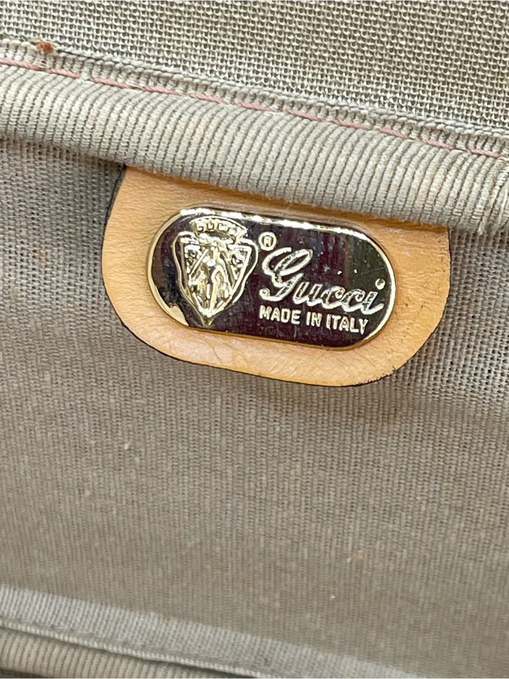 Gucci GG Supreme suitcase